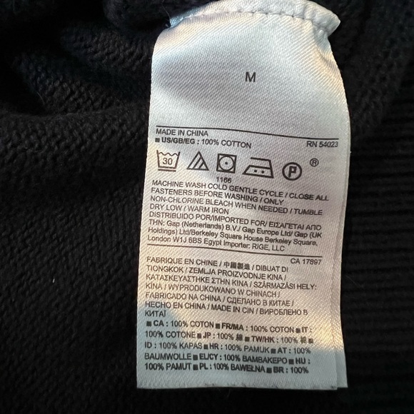 Men’s Banana Republic Quarter-Button Navy Pullover Sweater - Picture 7 of 8